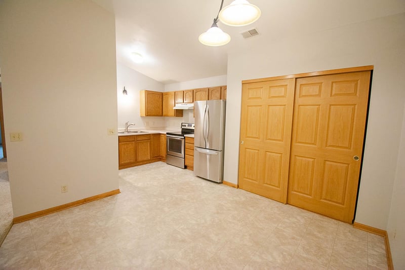 1876 Deerhaven Ln NE #2, Rochester, MN 55906