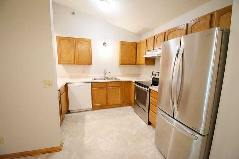 1876 Deerhaven Ln NE #2, Rochester, MN 55906