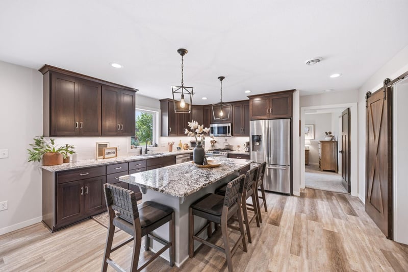 126 Detroit Ave SE, Hutchinson, MN 55350