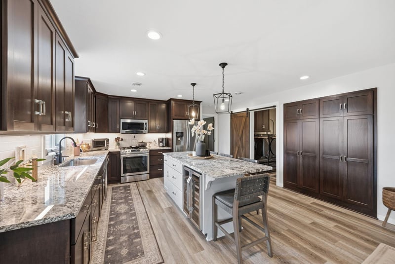 126 Detroit Ave SE, Hutchinson, MN 55350