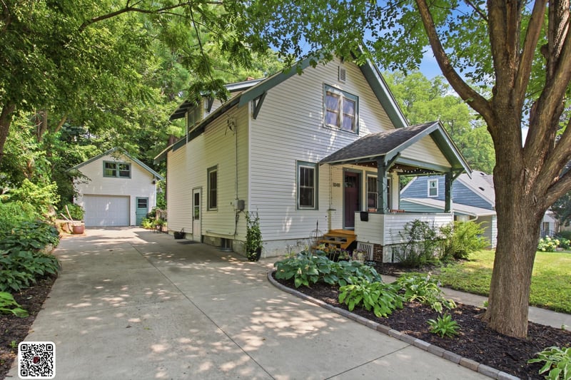 1048 Putnam Ave, Red Wing, MN 55066