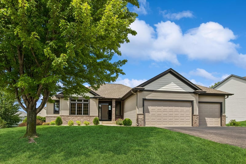 1303 Bellavista Cir, Buffalo, MN 55313