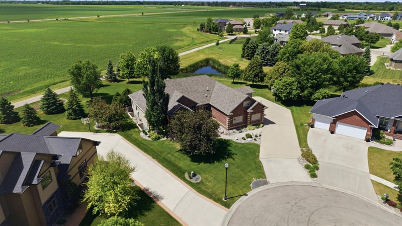 4847 2nd St SW, Moorhead, MN 56560