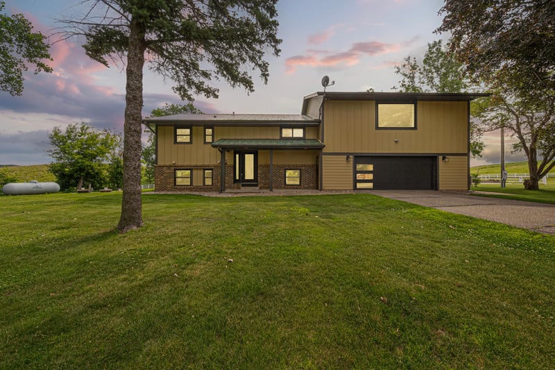 1250 Waterville Rd, Waterville, MN 56096
