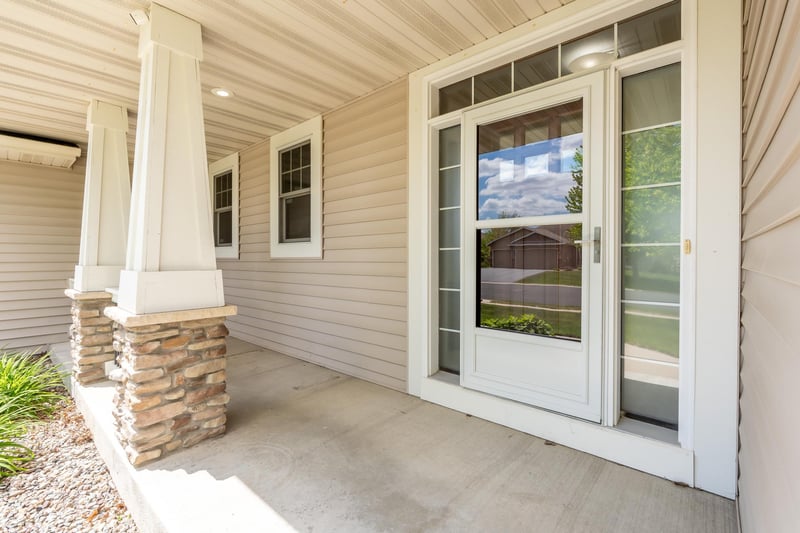 517 Appaloosa Ave, Shakopee, MN 55379