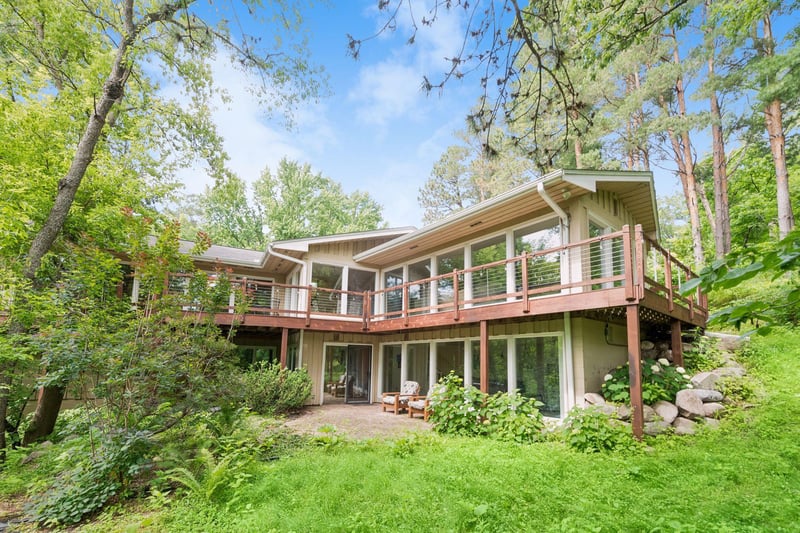 12001 Hilloway Rd W, Minnetonka, MN 55305