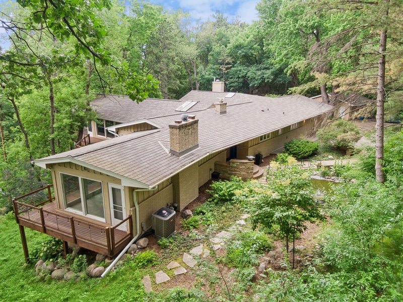 12001 Hilloway Rd W, Minnetonka, MN 55305