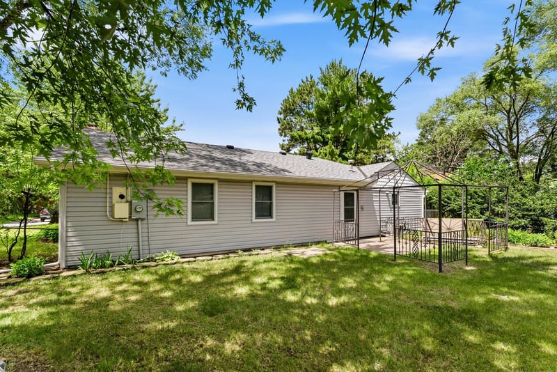 11013 6th St NE, Blaine, MN 55434