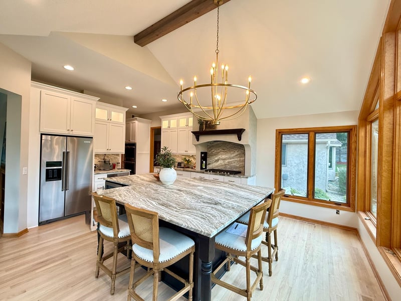 22420 Wagon Wheel Trl, Lakeville, MN 55044
