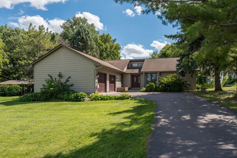 7044 Da Mar Estate, Saint Peter, MN 56082