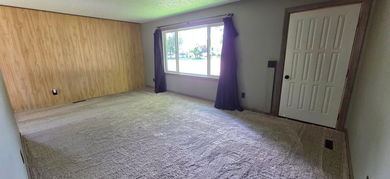 610 16th St E, International Falls, MN 56649