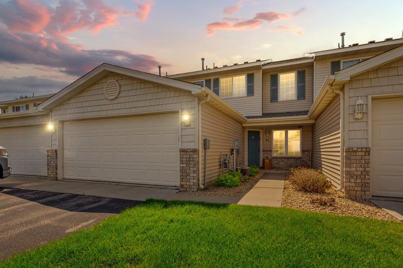 1526 Praha St SE, New Prague, MN 56071