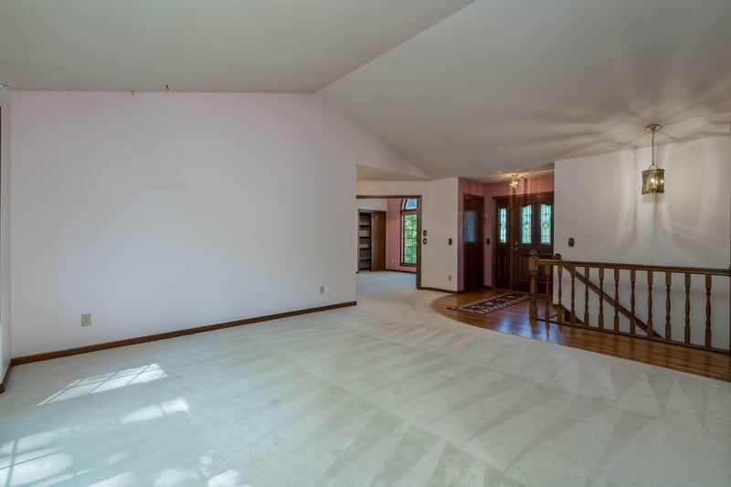 377 Carol Ct, Mankato, MN 56003