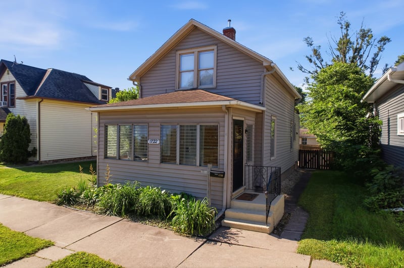 1722 Winnebago St, La Crosse, WI 54601