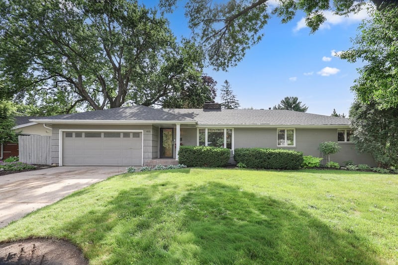 405 Tyler Ave S, Edina, MN 55343