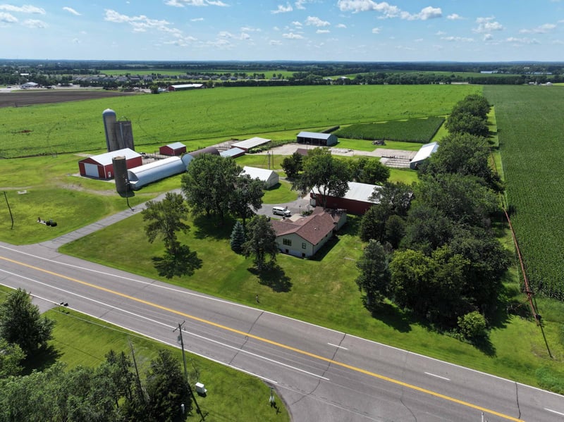 8010 Center St, Clear Lake, MN 55319