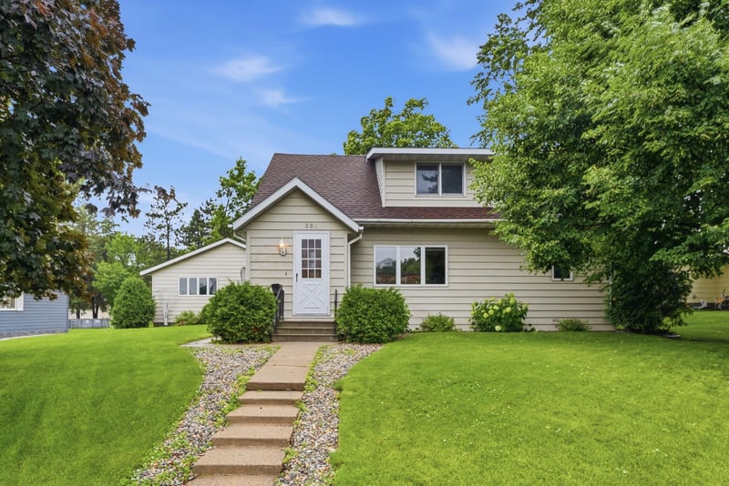 309 5th Ave SE, Melrose, MN 56352