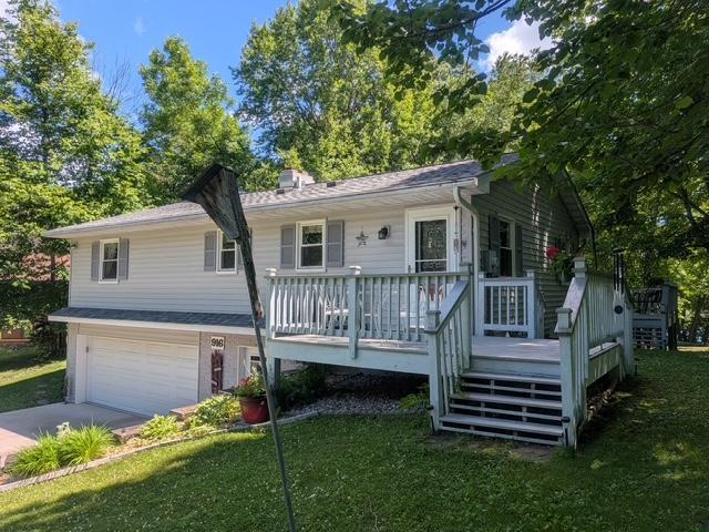 916 90th St, Amery, WI 54001