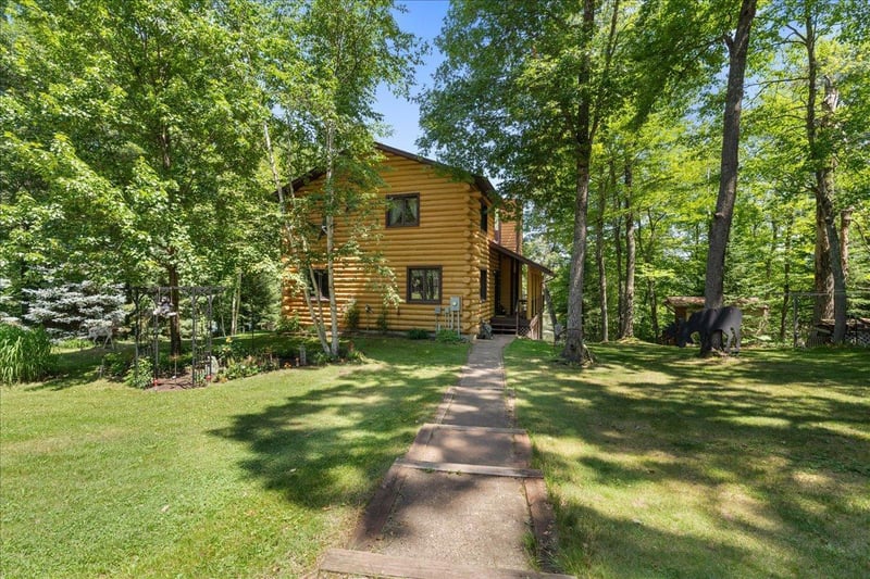 W6000 Pair O Lakes Rd, Trego, WI 54888