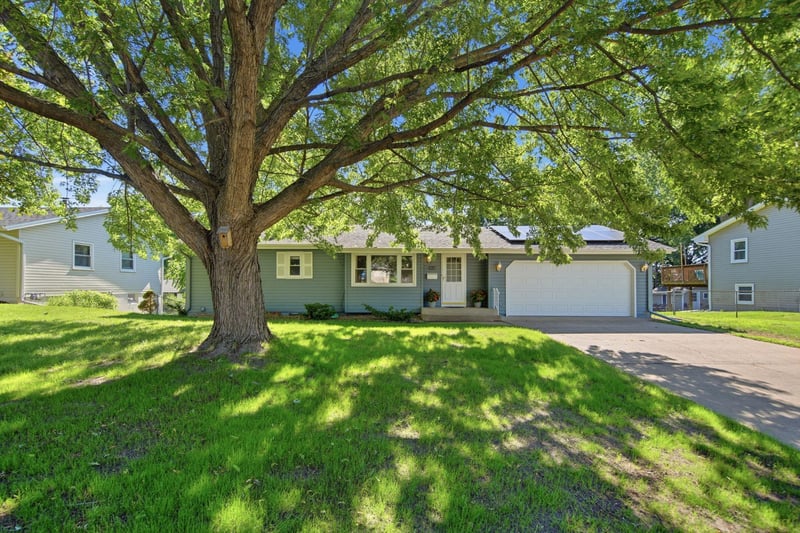 3640 Maryland Ave N, New Hope, MN 55427