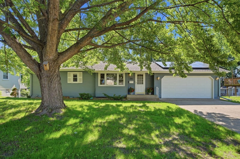 3640 Maryland Ave N, New Hope, MN 55427