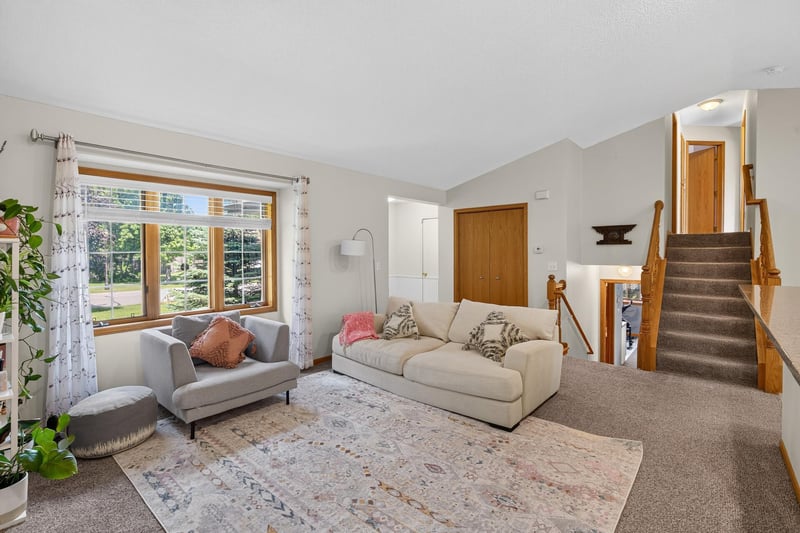 8725 Queens Gardens, Brooklyn Park, MN 55443