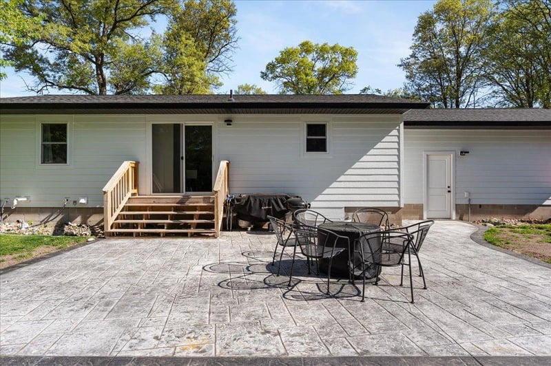 6141 Donald St, Baxter, MN 56425