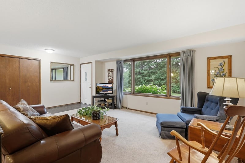 15590 Ridgemont Ave SE, Prior Lake, MN 55372