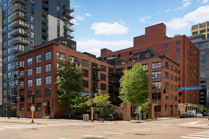 607 Washington Ave S #204, Minneapolis, MN 55415