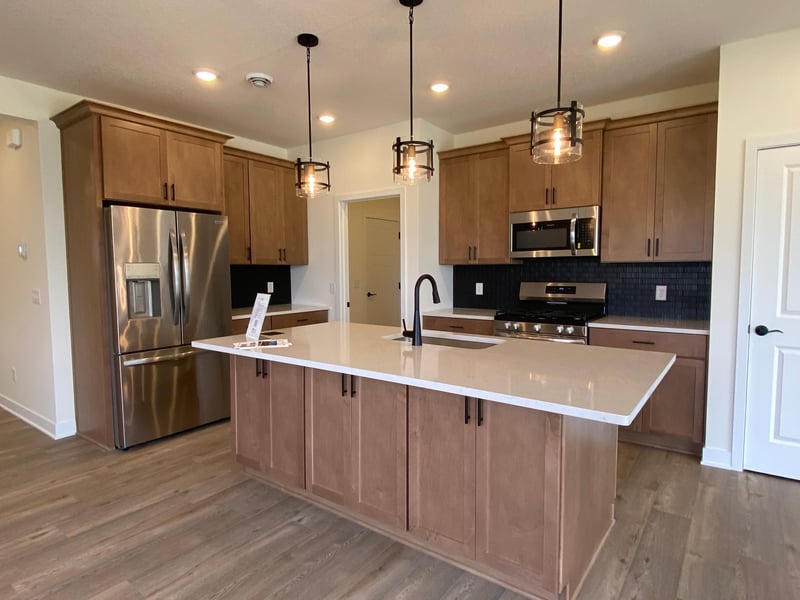 13785 Hollybrook Cir, Apple Valley, MN 55124