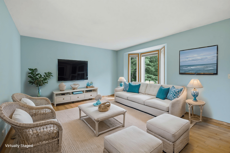 7164 Gray Heron Dr, Circle Pines, MN 55014