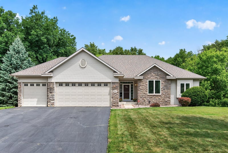 840 Bridle Creek Ln, Jordan, MN 55352