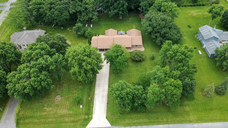 19634 Skyview Cir, Hutchinson, MN 55350