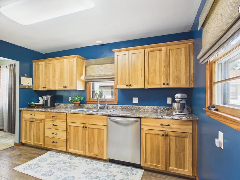 105 W 1st St, Starbuck, MN 56381