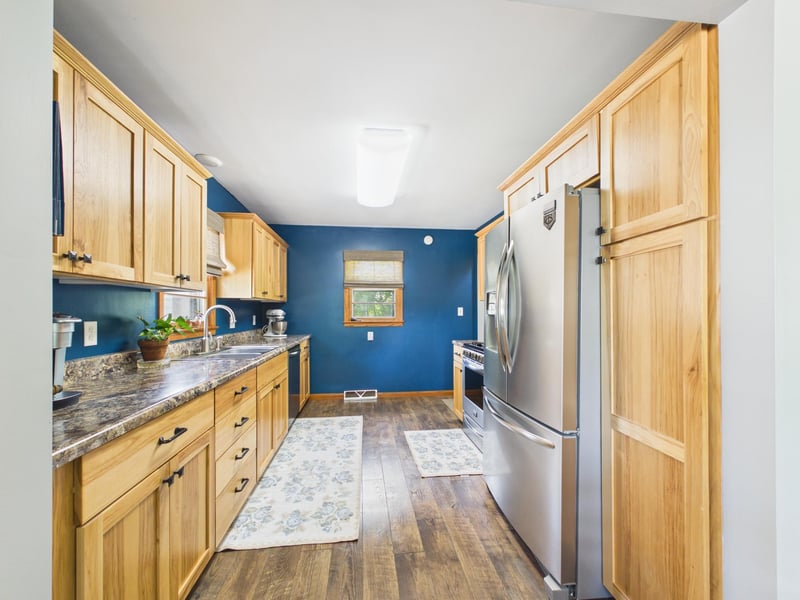 105 W 1st St, Starbuck, MN 56381