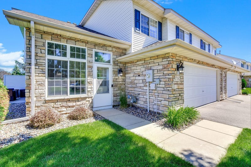 17082 Eastwood Ave #112, Farmington, MN 55024