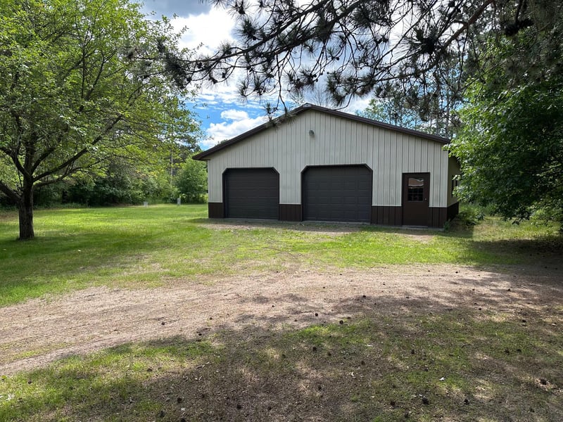 12706 37th St, Clear Lake, MN 55319