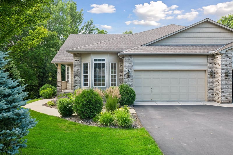 17383 Conifer Ct, Eden Prairie, MN 55347