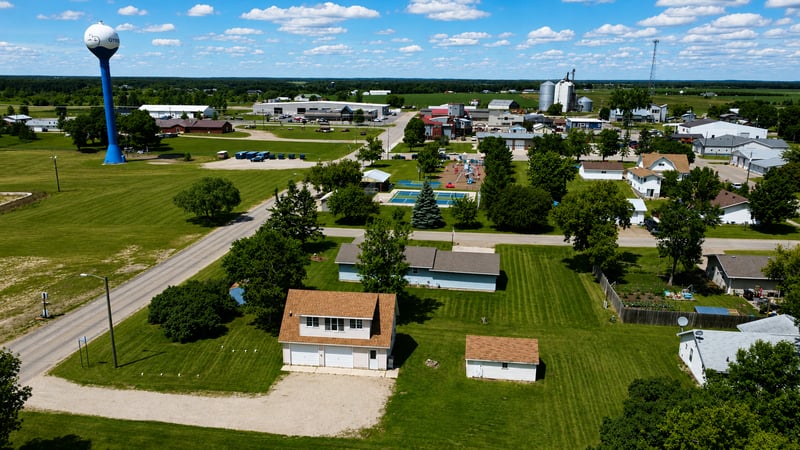 204 Maple Ave S, Ottertail, MN 56571