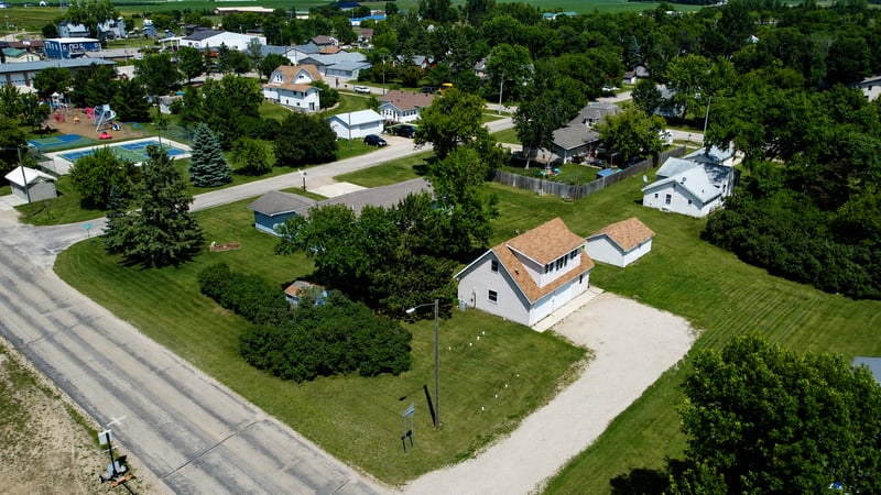 204 Maple Ave S, Ottertail, MN 56571