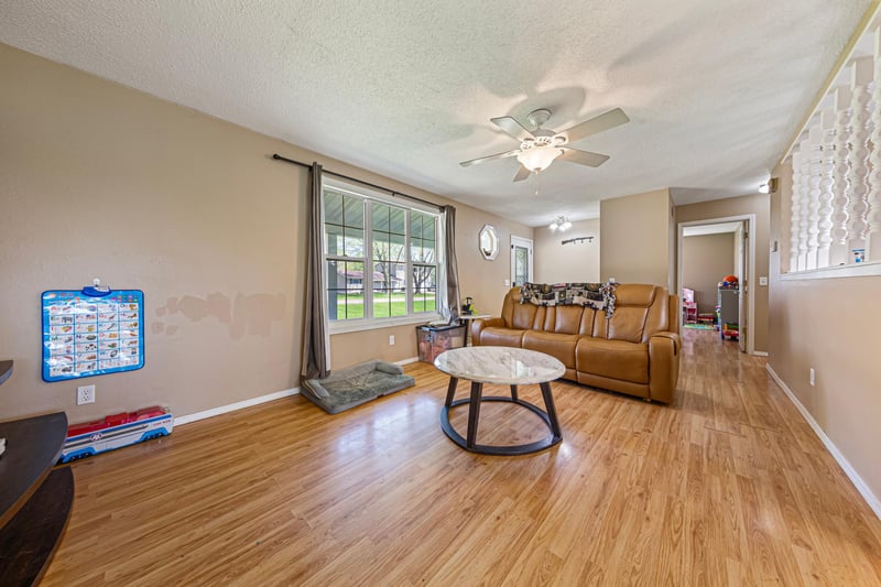 404 3rd Ave, Pemberton, MN 56078
