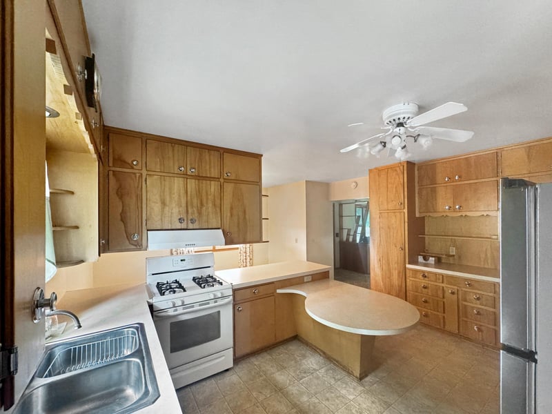 2727 34th St, Slayton, MN 56172