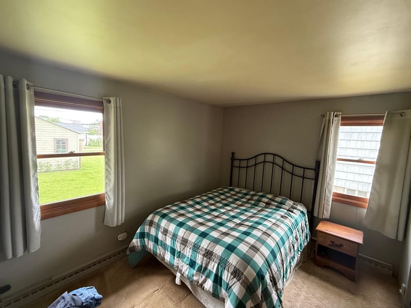 309 7th Ave NE, Roseau, MN 56751