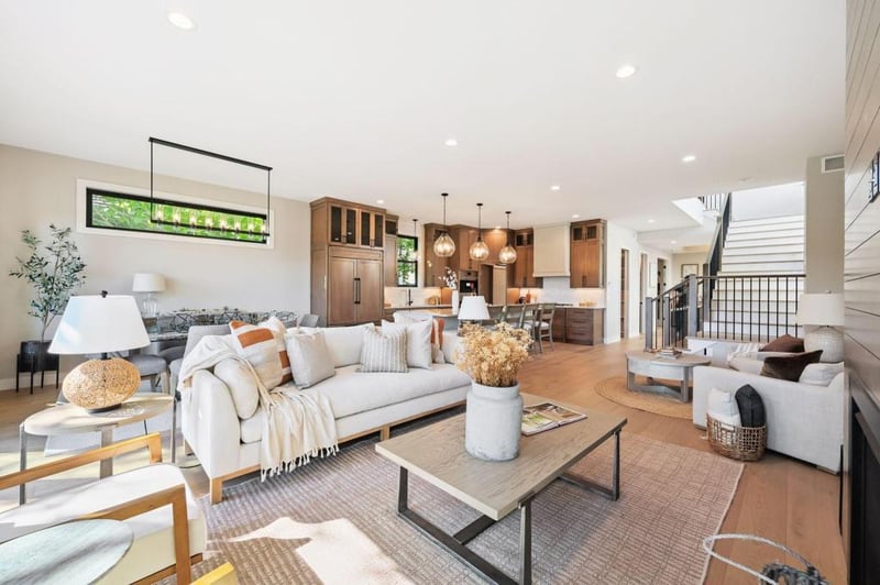 3061 Lake Shore Blvd, Minnetonka, MN 55391