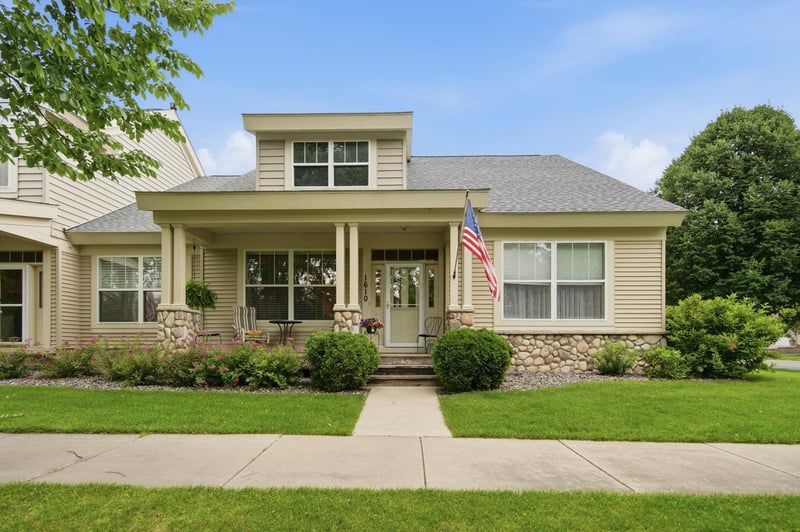 1610 Riverspointe Ct, Anoka, MN 55303
