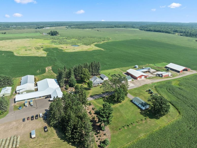 W3596 Artisan Dr, Glen Flora, WI 54526