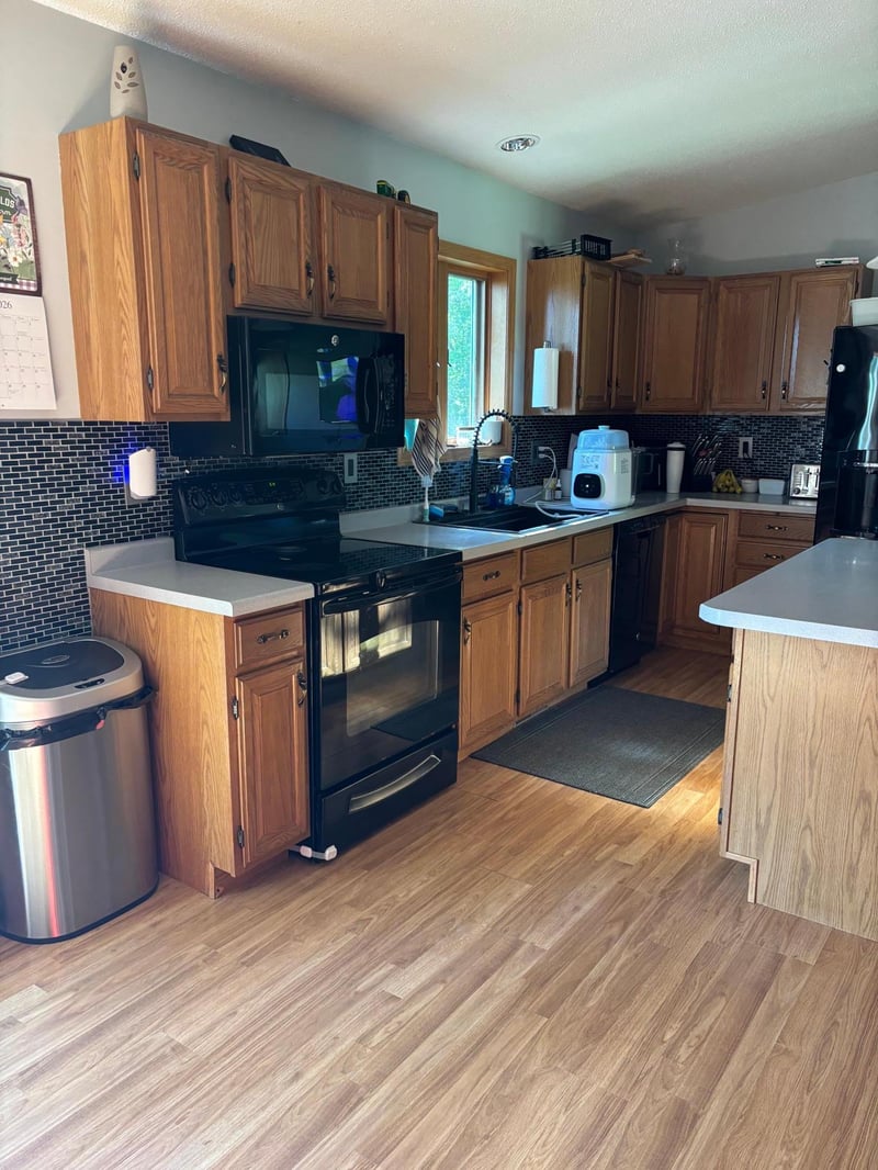 42810 County Road 2, Roseau, MN 56751
