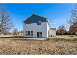 6695 Ridgeview Dr, Cannon Falls, MN 55009