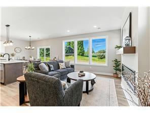 6695 Ridgeview Dr, Cannon Falls, MN 55009