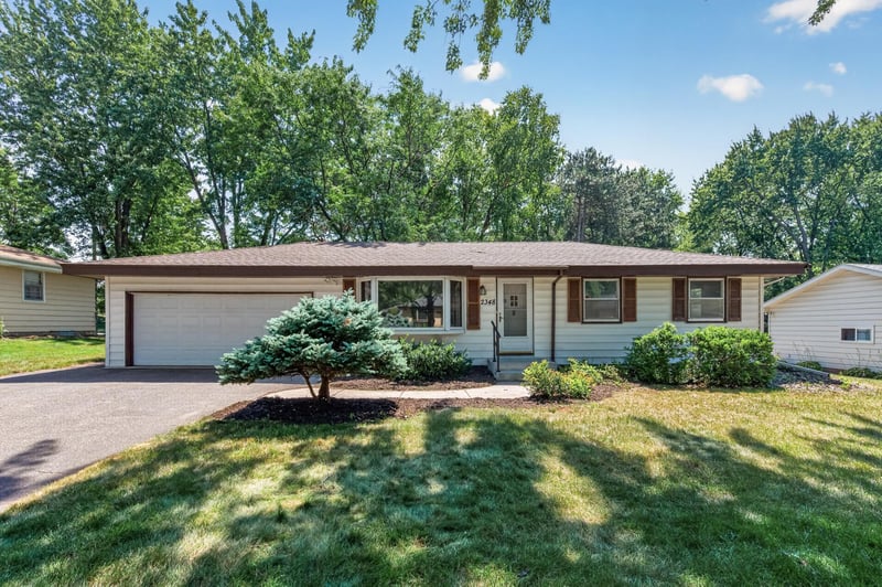 2348 Elm Dr, White Bear Lake, MN 55110
